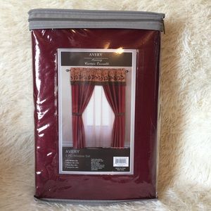 Avery 5-piece Curtain ensemble